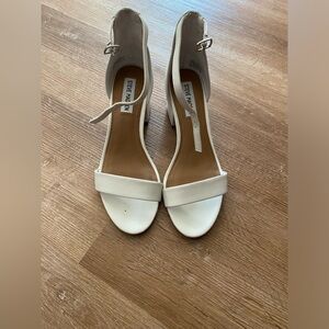Steve Madden heels. Good condition !